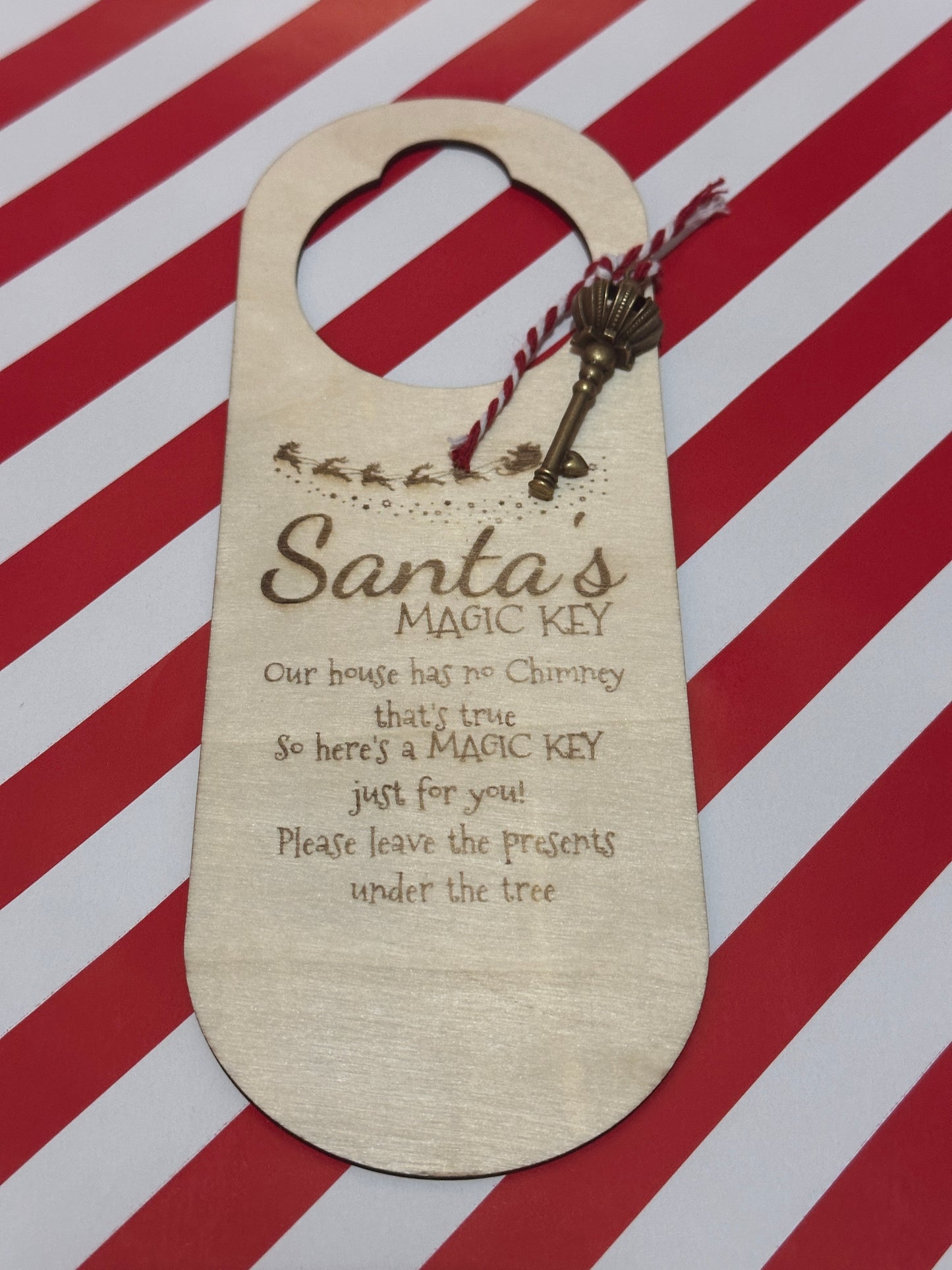 Pesonalised Santa Magic Key - Wooden Door hanger -Style 2